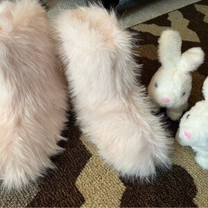 Cozy Fluffy Kids Boots in Soft Pink